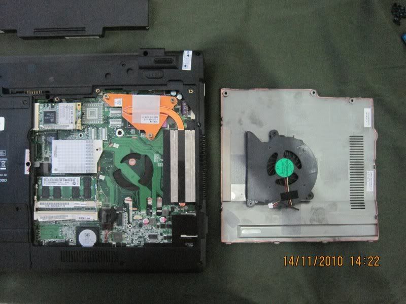 lepas cover mainboard
