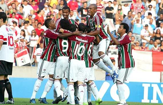 Festa do Fluminense pelo gol de Maurício